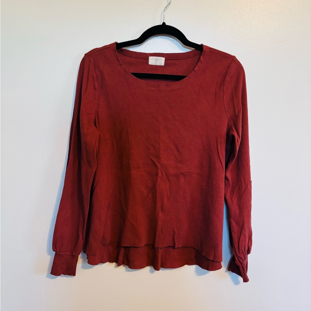 T.la Anthropologie rust red orange ribbed long sleeve top with raw hem and cuffs